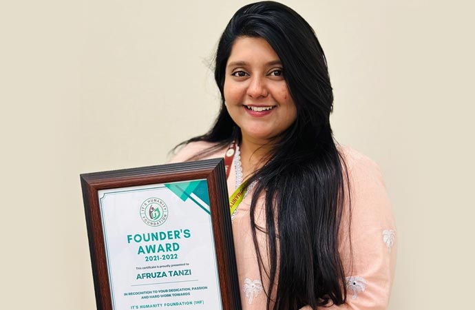 afruza-tanzi-on-receiving-founders-award-2021-2022